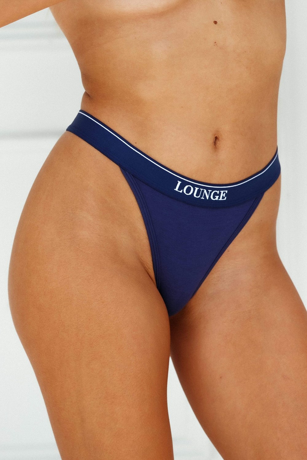 Lounge Underwear Bamboo Minimal Triangle Thong Marineblå | SF5406381