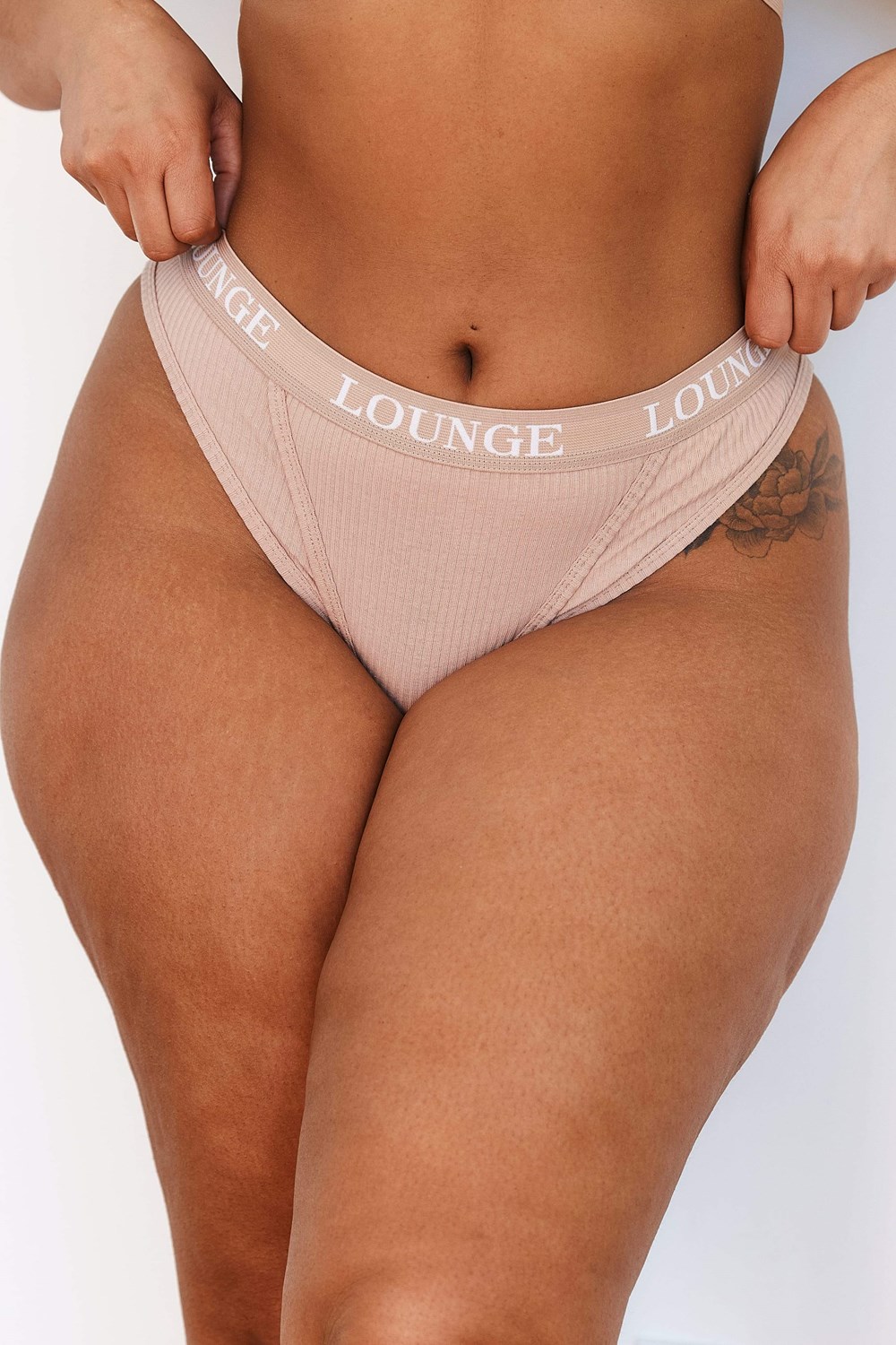 Lounge Underwear Ultra Komfort Ribbet Thong Taupe | TK0657824